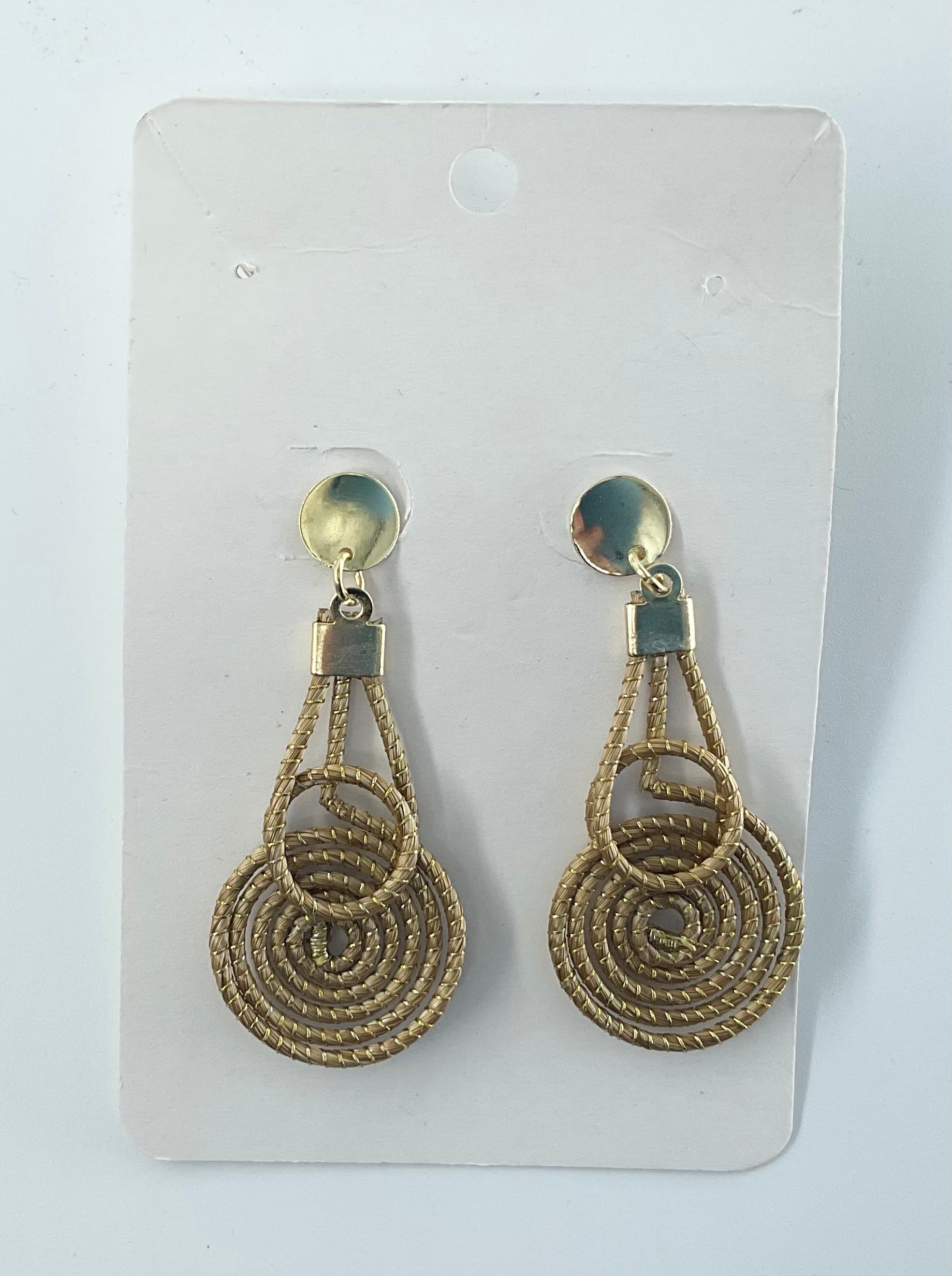 World Design - Drop Gold Grass Earrings