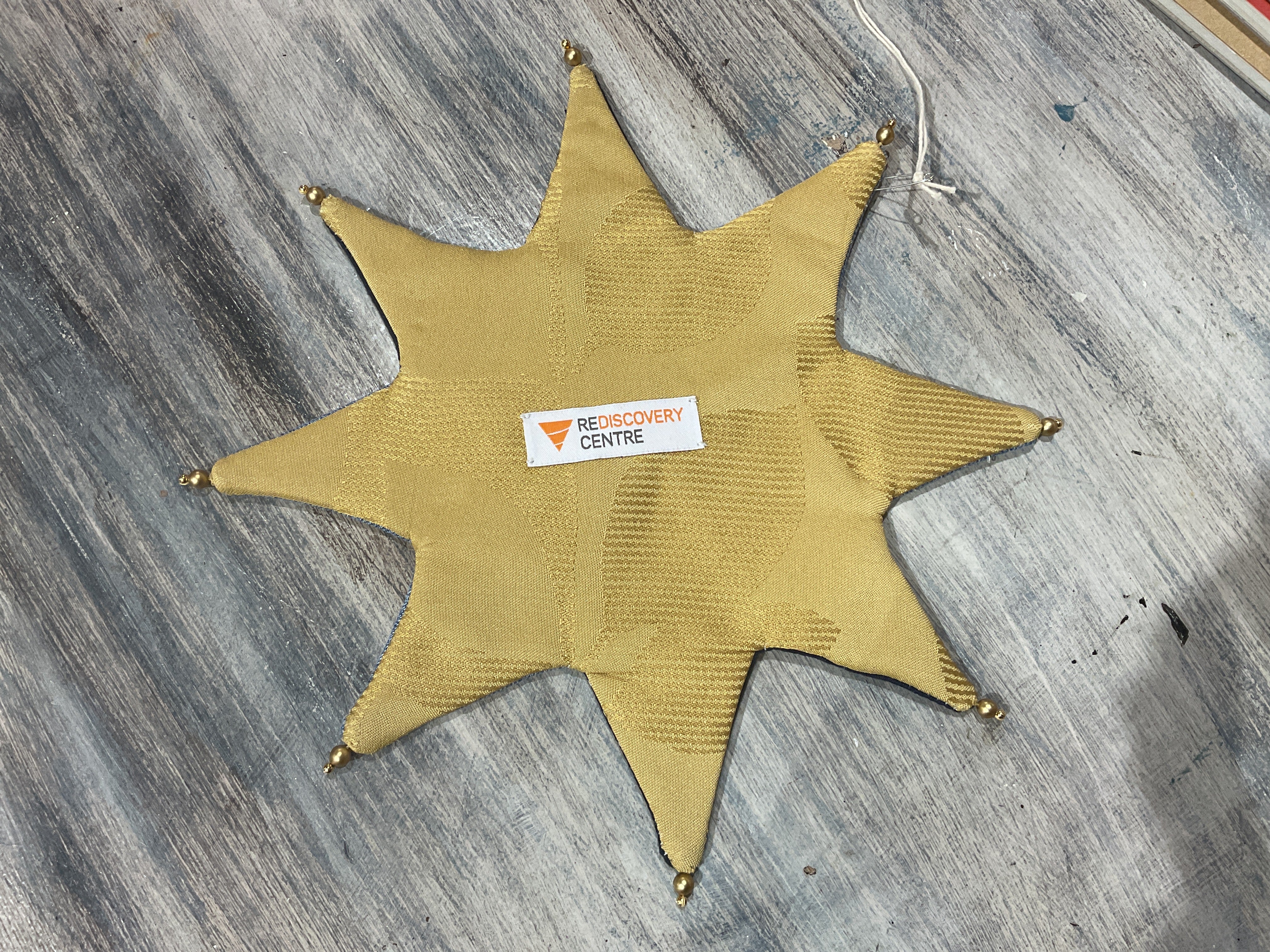 Rediscover Fashion - Christmas Table Decoration Star