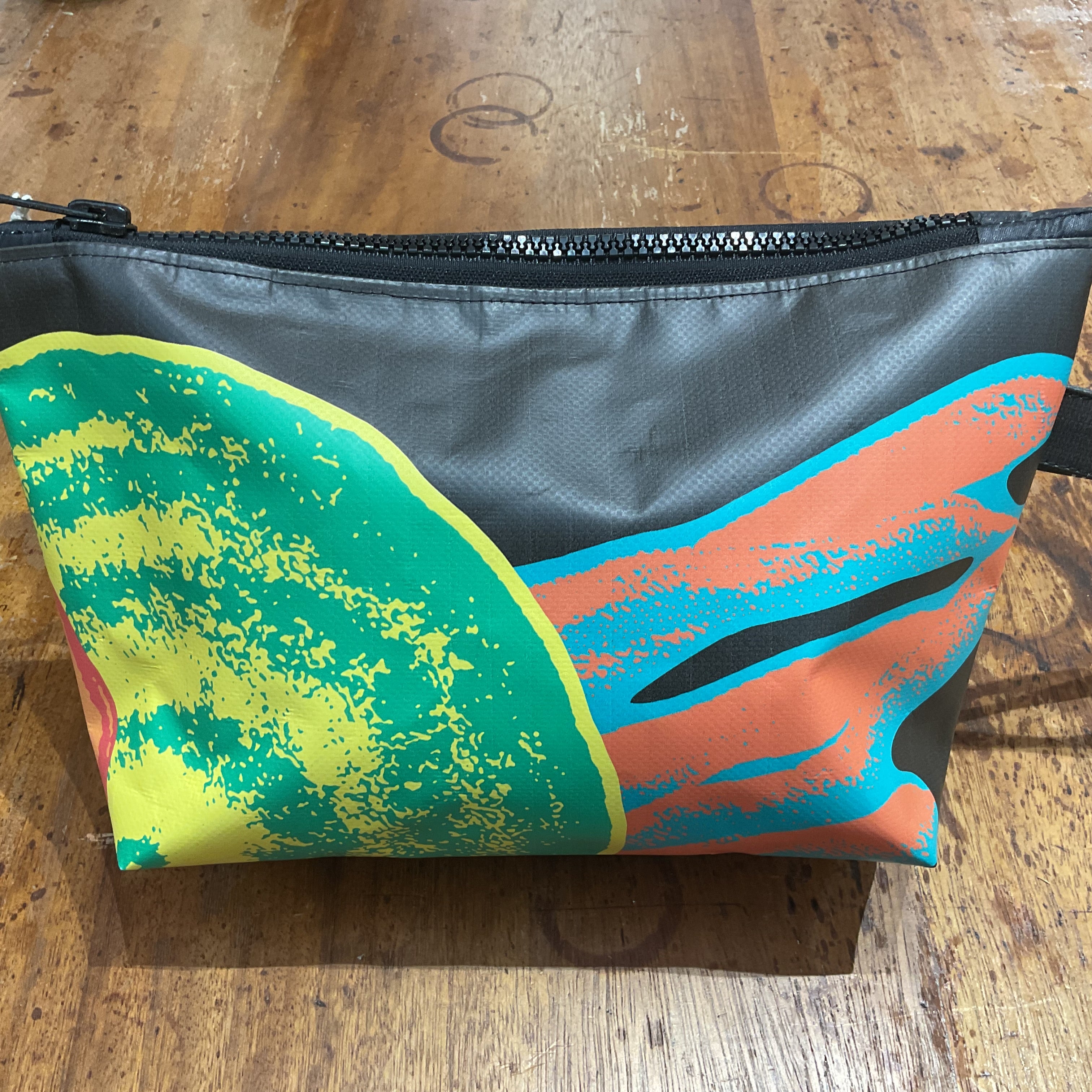 Rediscover Fashion - Large Washbag