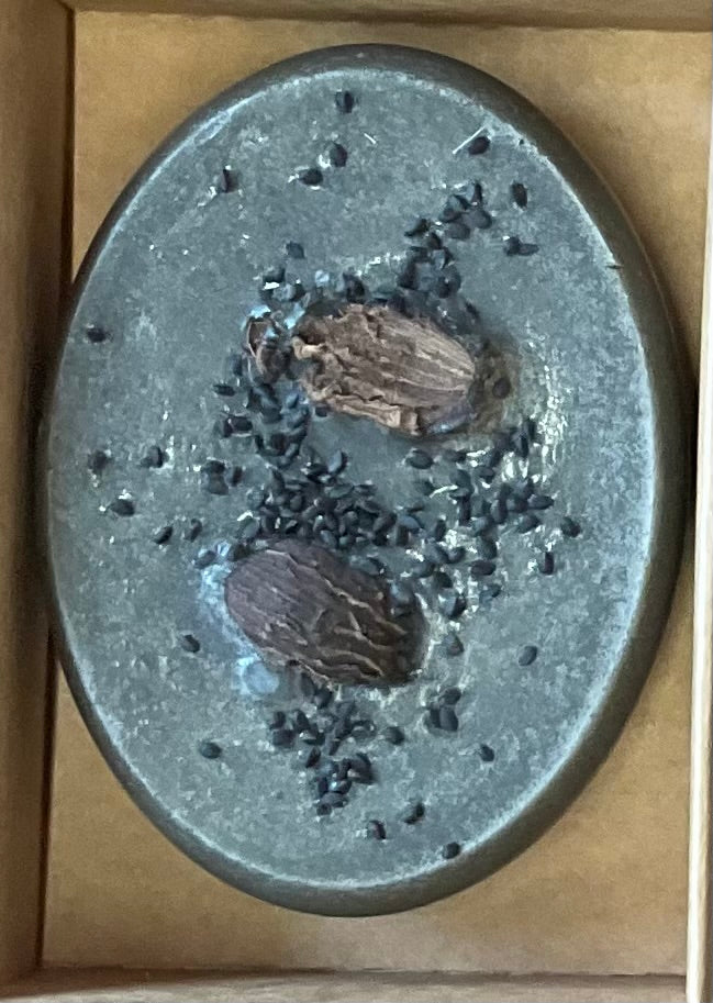 Happy Poppy Skin - Dead Sea Mud & Oak Moss Soap