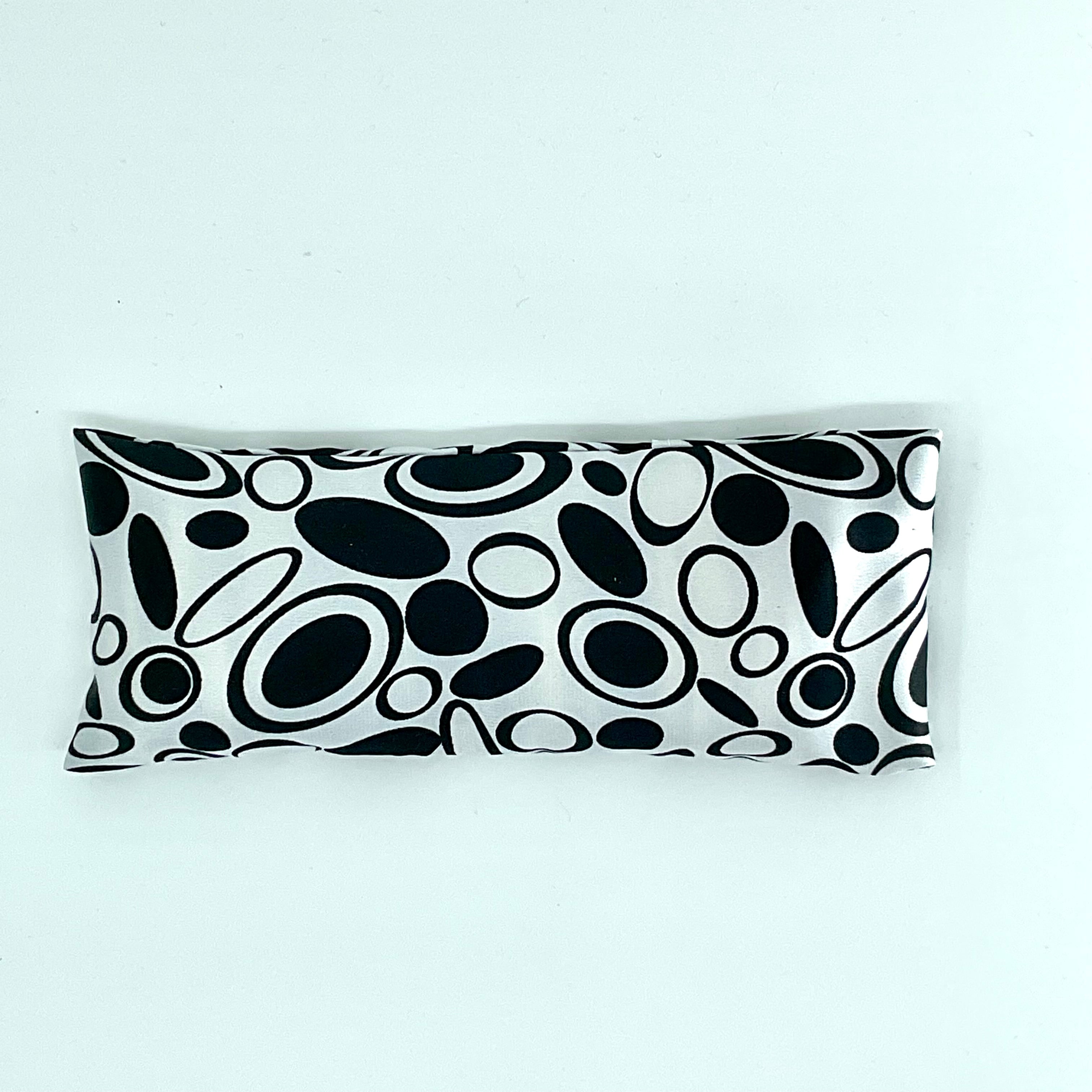 Rediscover Fashion - Silk Eye Cushion