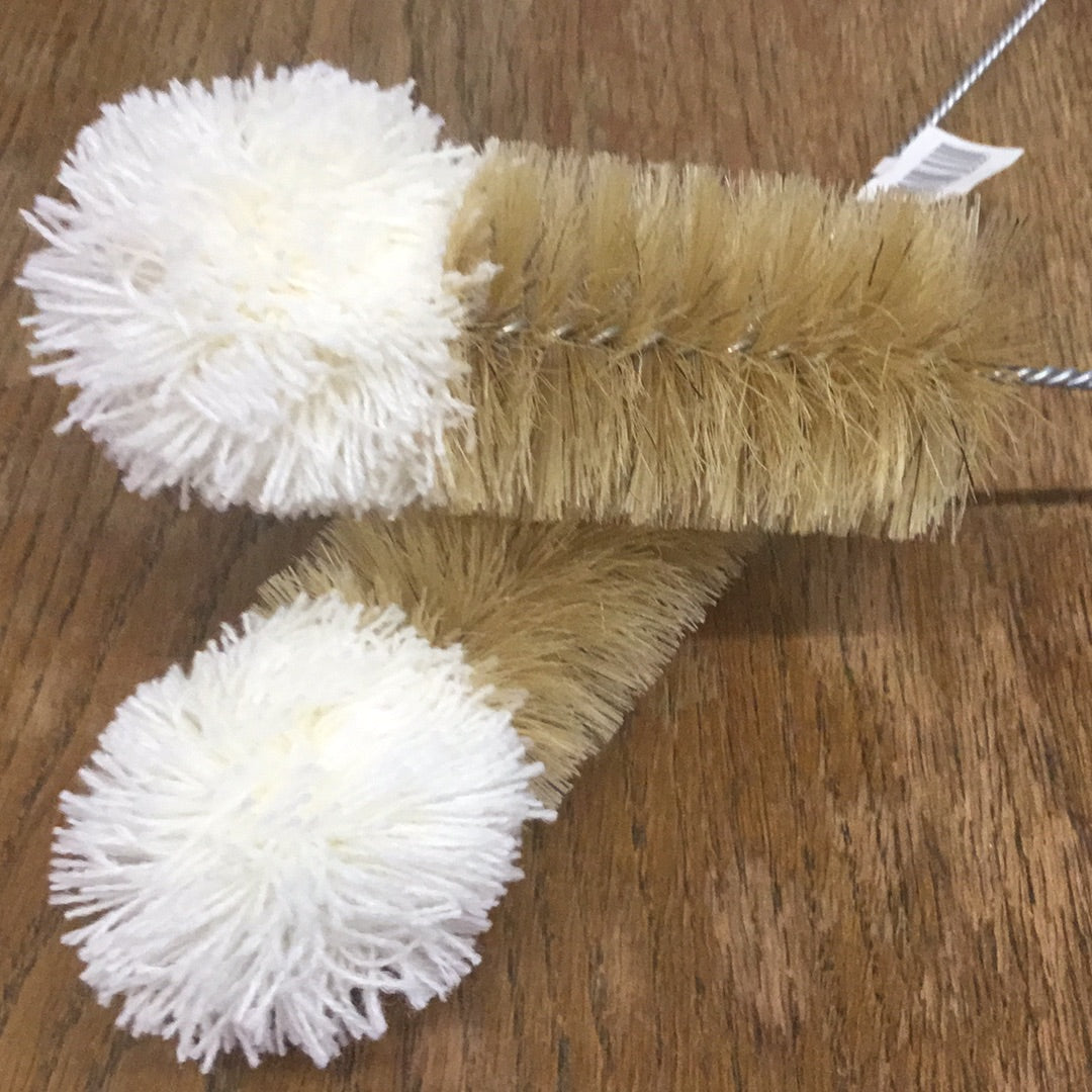 close up of bottle brush with natural fibres