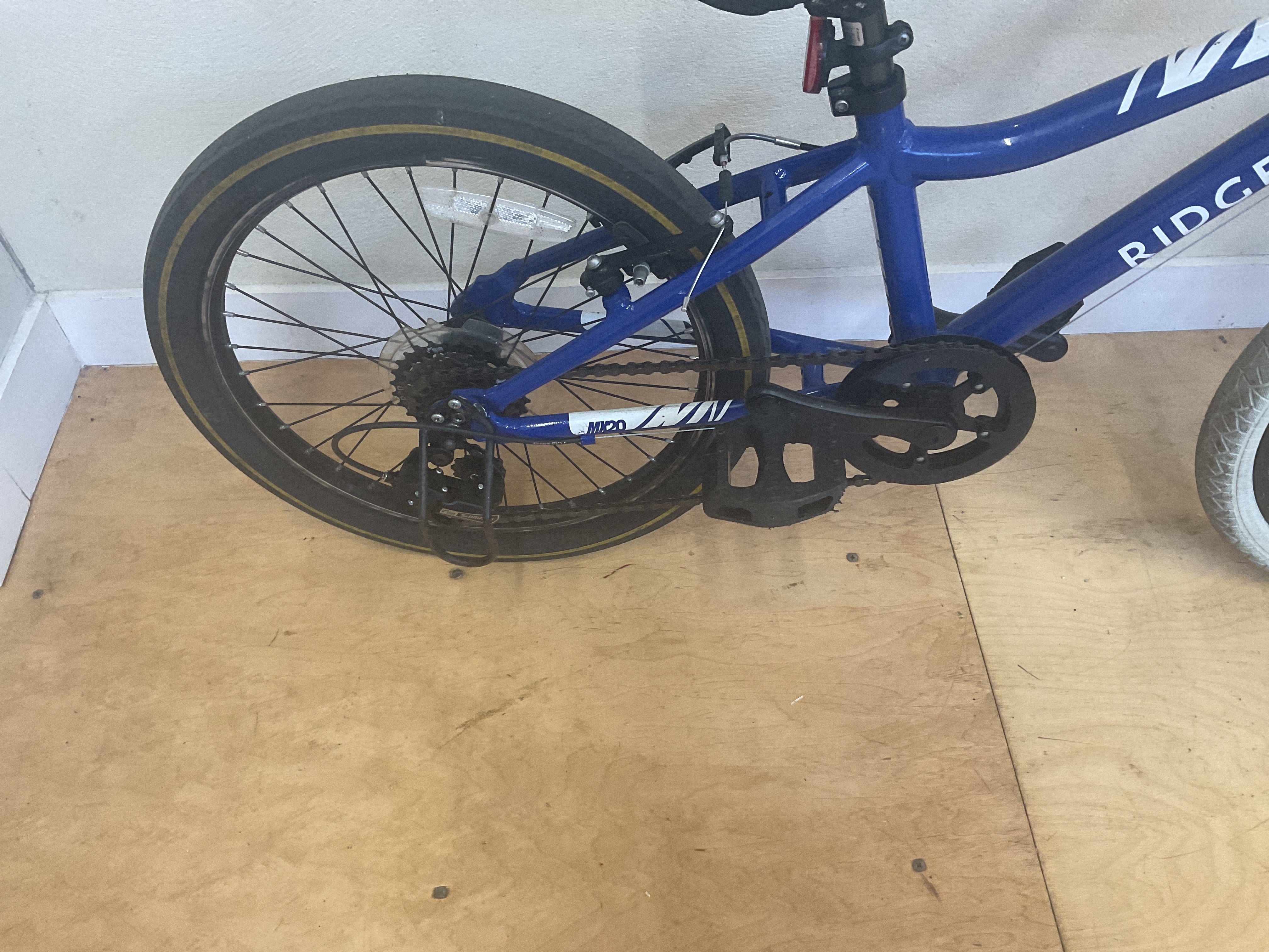Ridgeback Mx20 - “20''